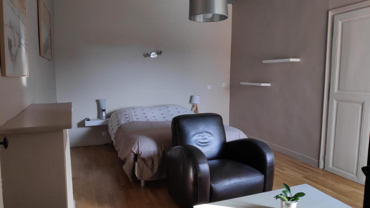 Chambre Privee Tout Confort Conlie Ngoại thất bức ảnh